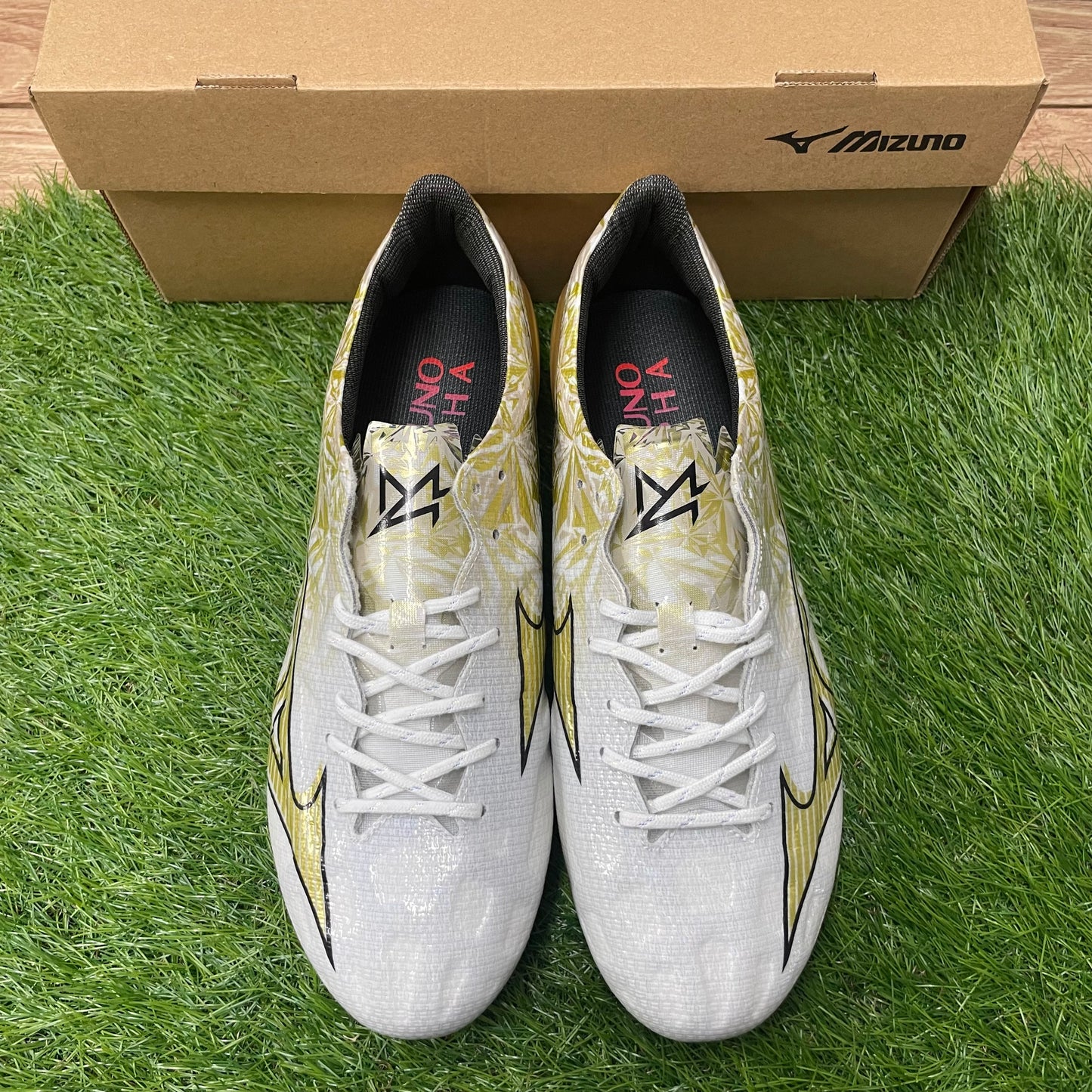 MIZUNO α ELITE P1GA246250