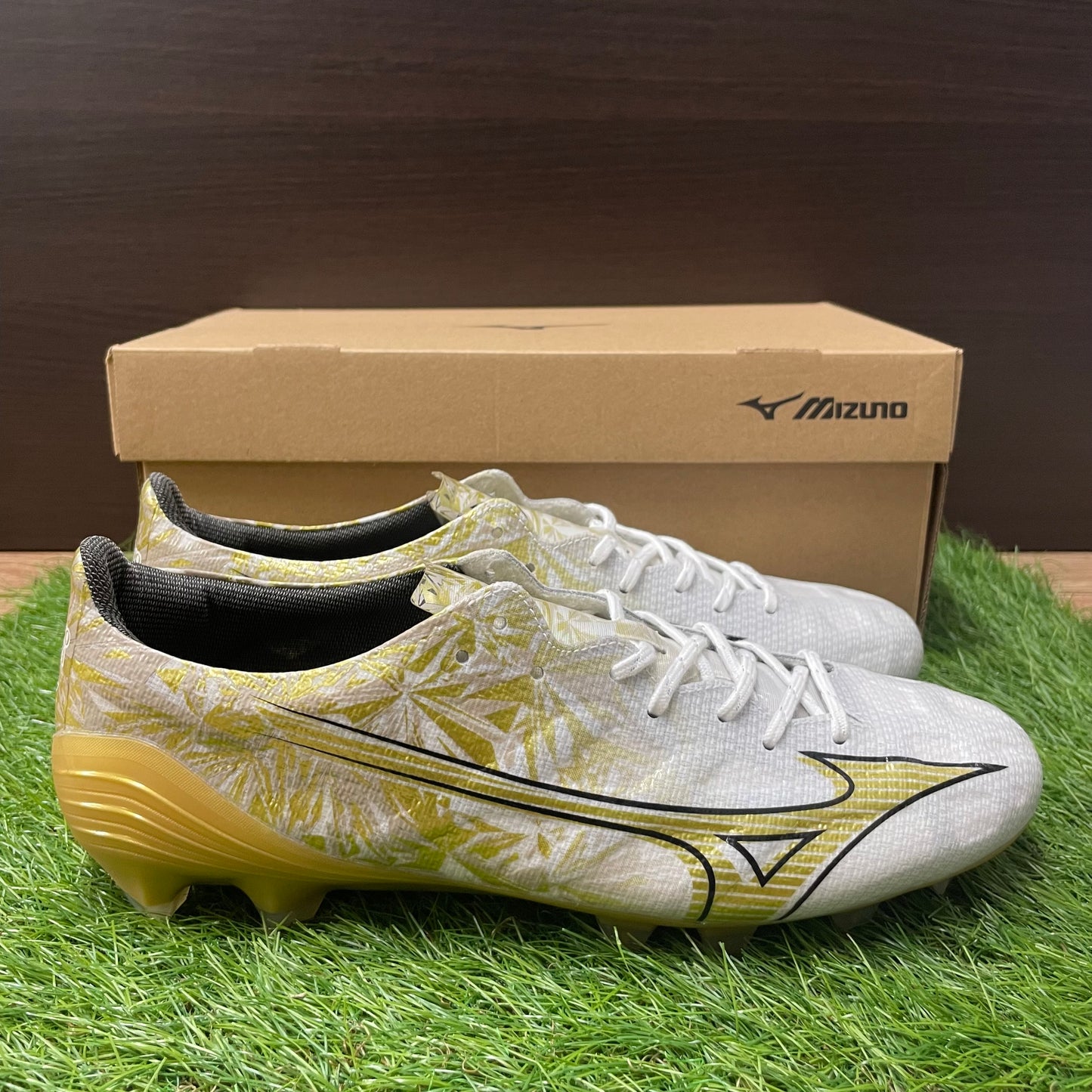 MIZUNO α ELITE P1GA246250