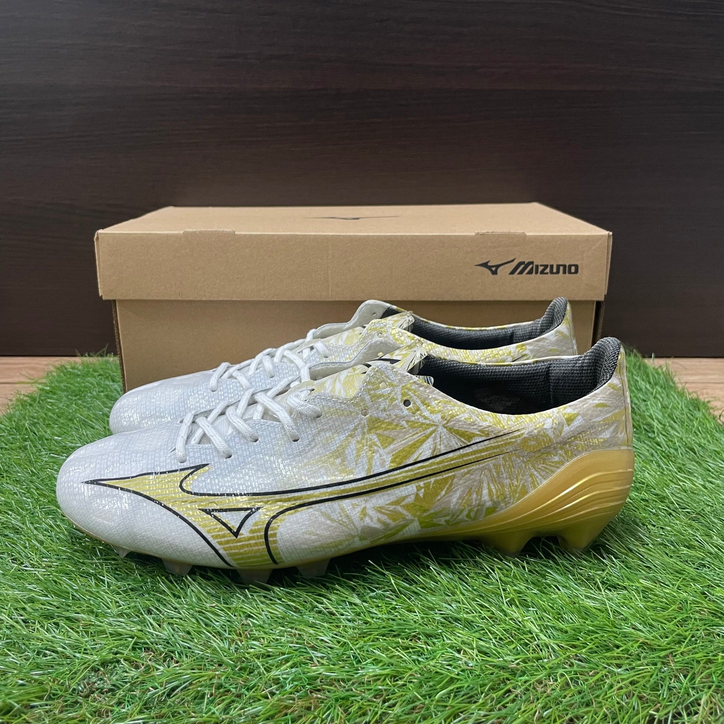 MIZUNO α ELITE P1GA246250
