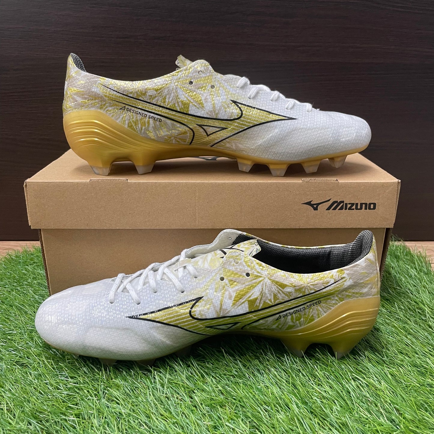 MIZUNO α ELITE P1GA246250