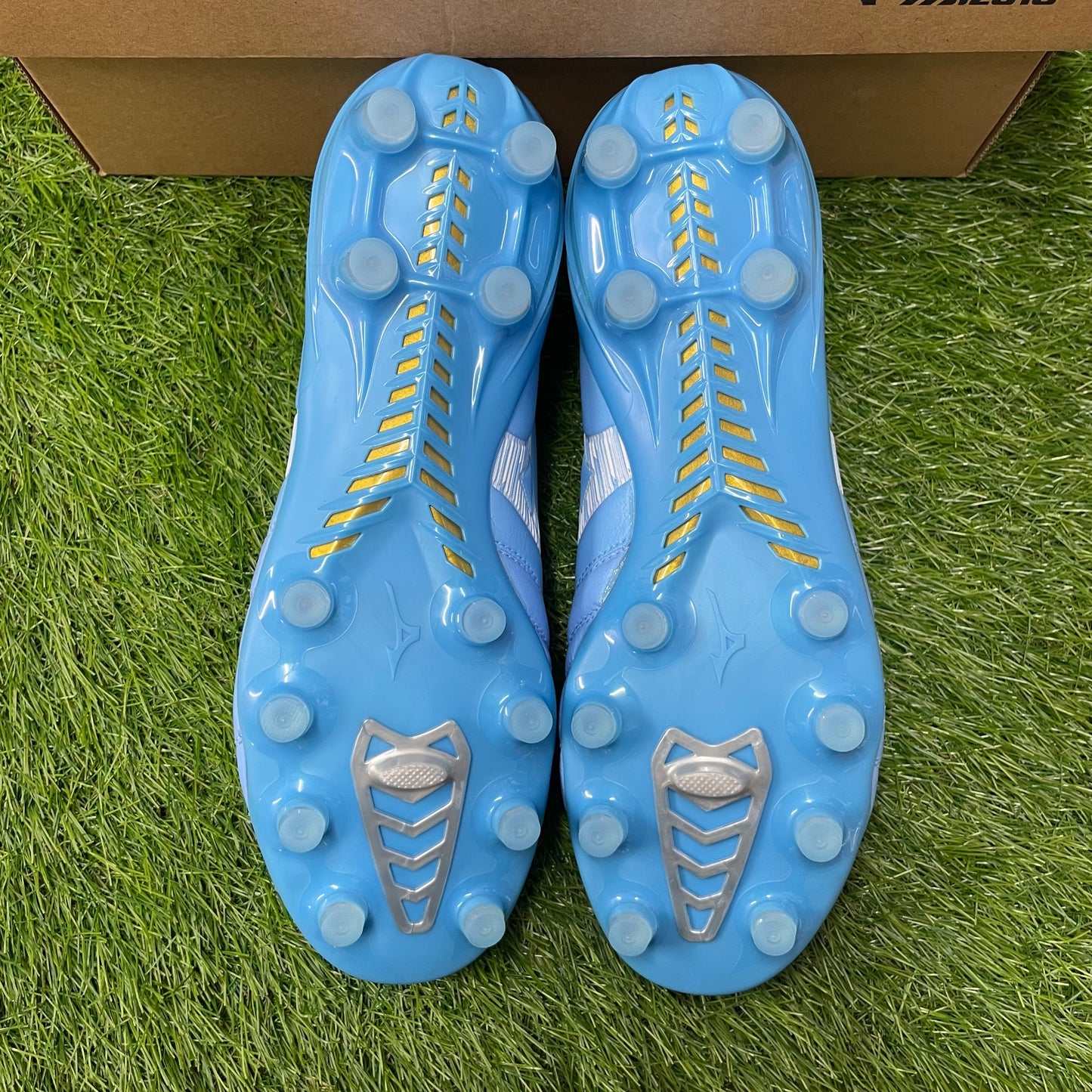 日本未発売 モレリアネオ4 エリート  P1GA263225 MORELIA NEO4 ELITE