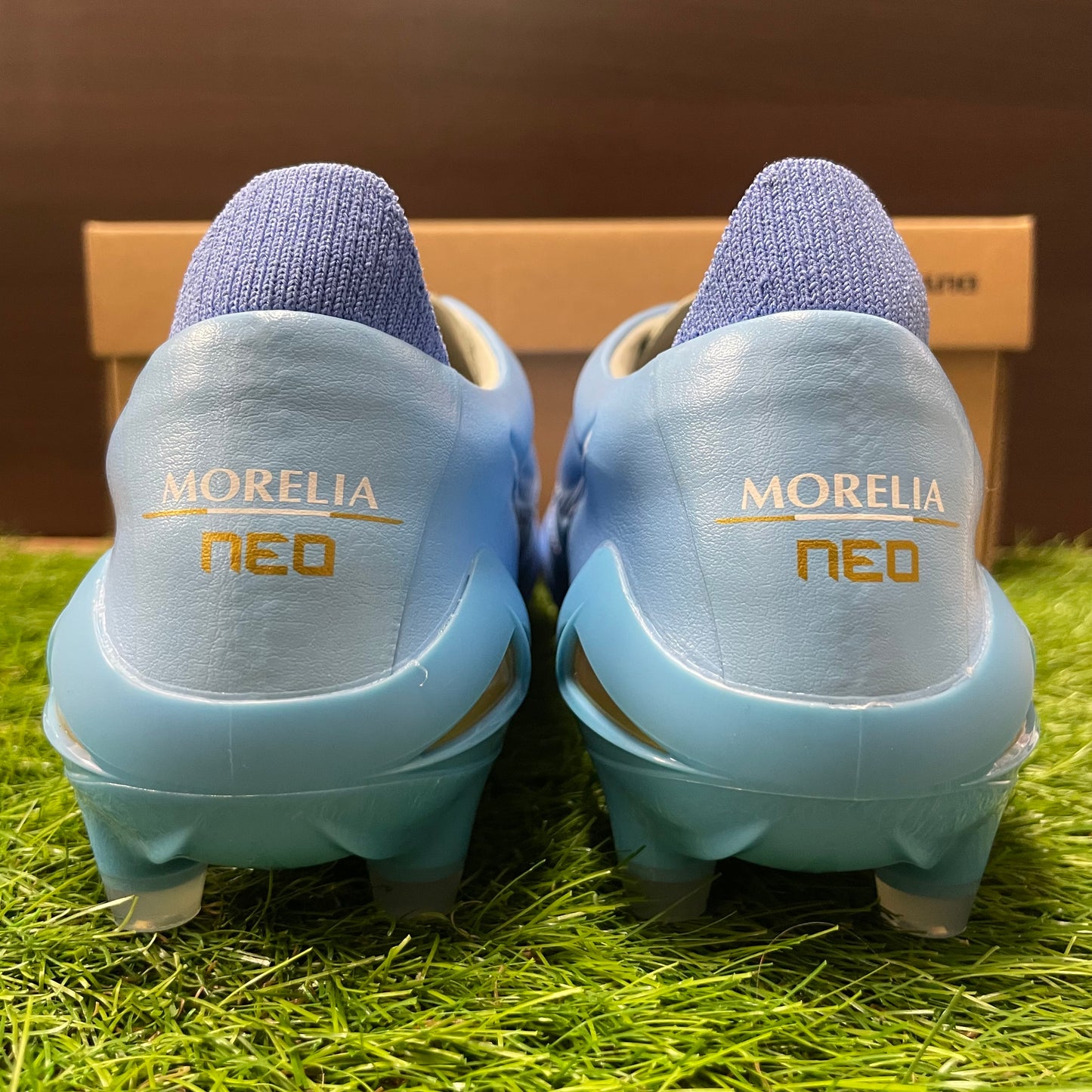 日本未発売 モレリアネオ4 エリート  P1GA263225 MORELIA NEO4 ELITE