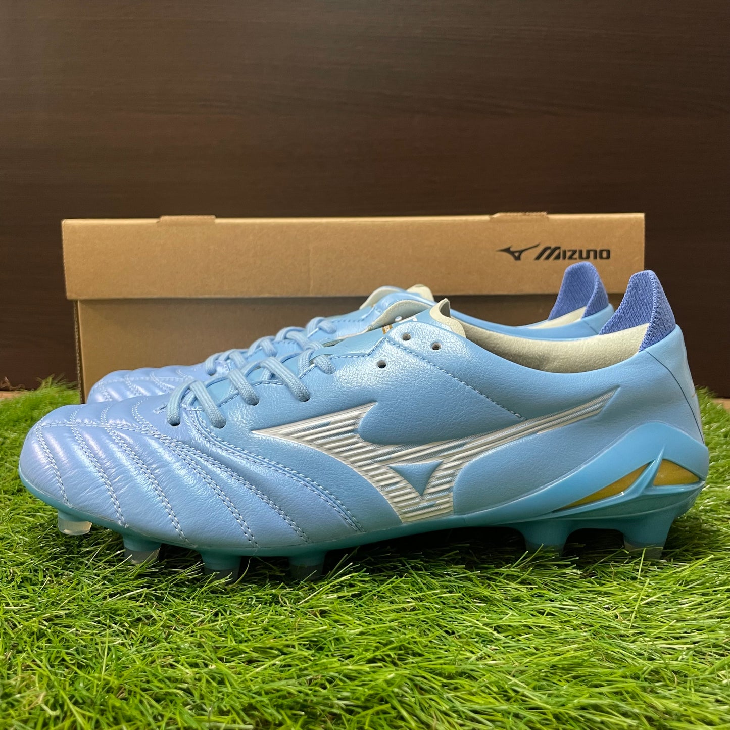 日本未発売 モレリアネオ4 エリート  P1GA263225 MORELIA NEO4 ELITE