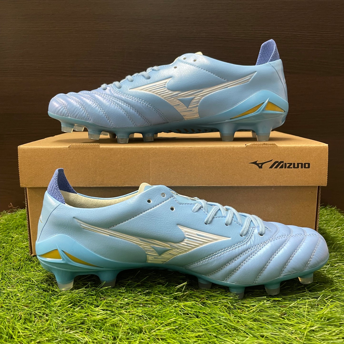 日本未発売 モレリアネオ4 エリート  P1GA263225 MORELIA NEO4 ELITE