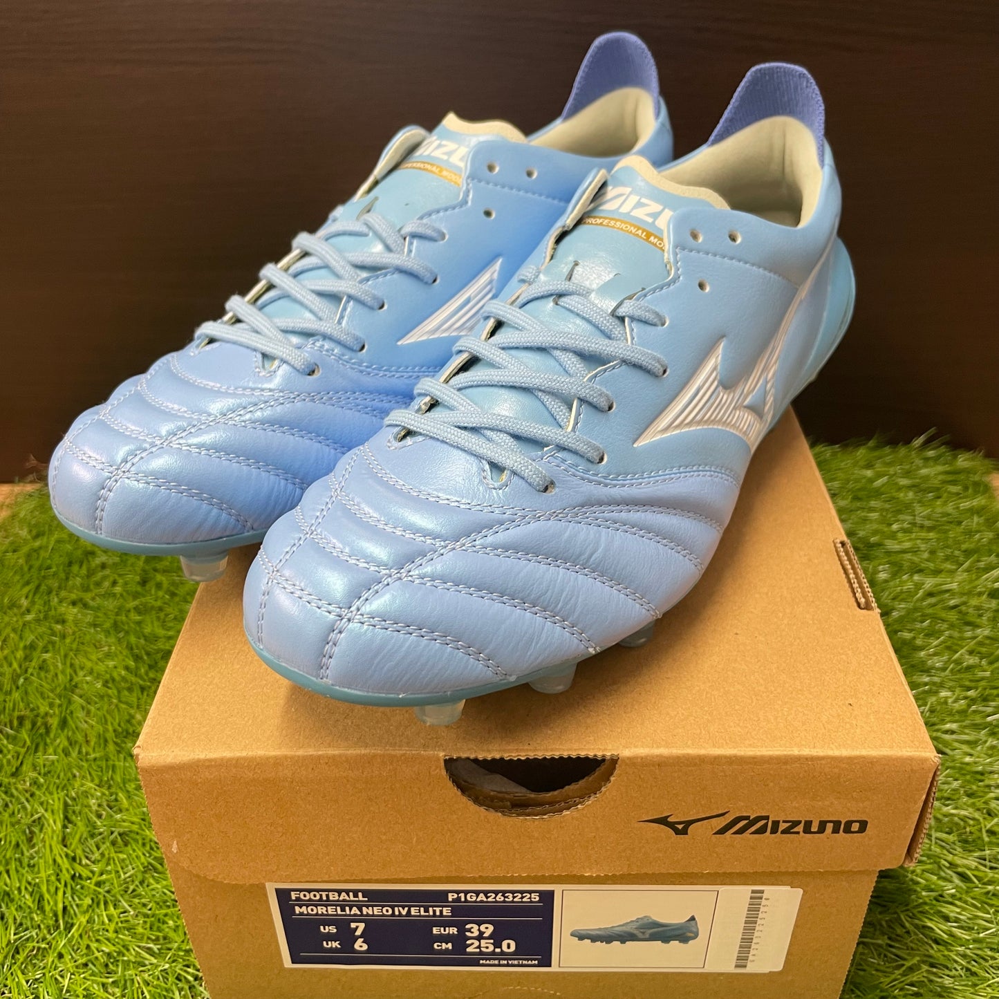 日本未発売 モレリアネオ4 エリート  P1GA263225 MORELIA NEO4 ELITE