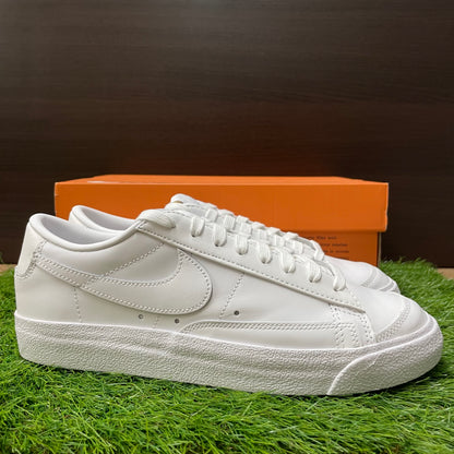 W BLAZER LOW ‘77 DC4769 101