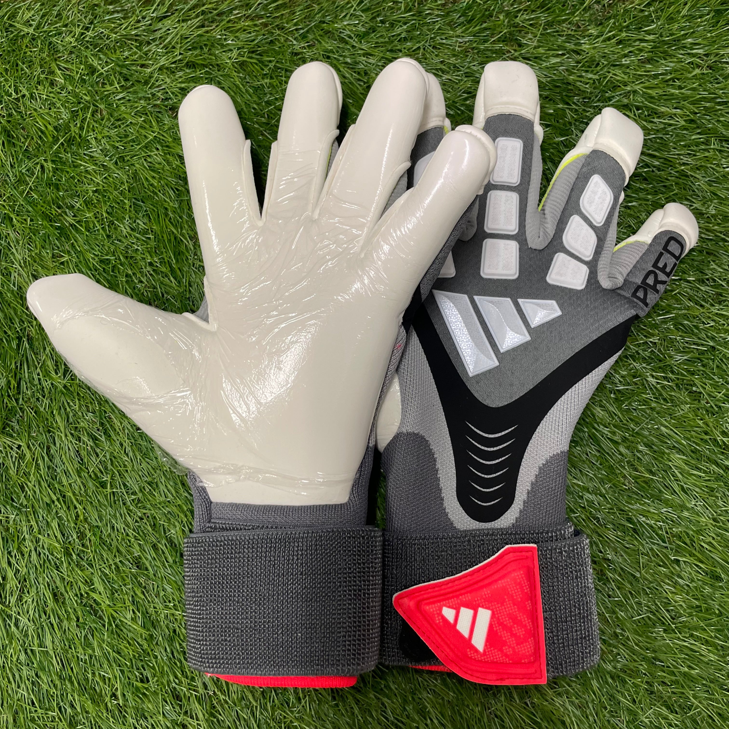 Adidas Predator – 俺の足 サッカー用品セレクトショップ