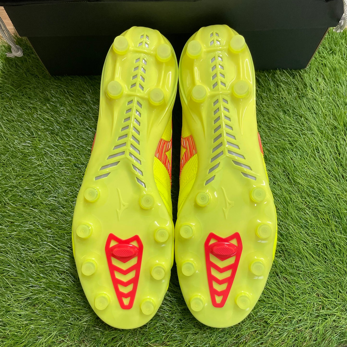 モレリアネオ 4 β MADE IN JAPAN P1GA244045