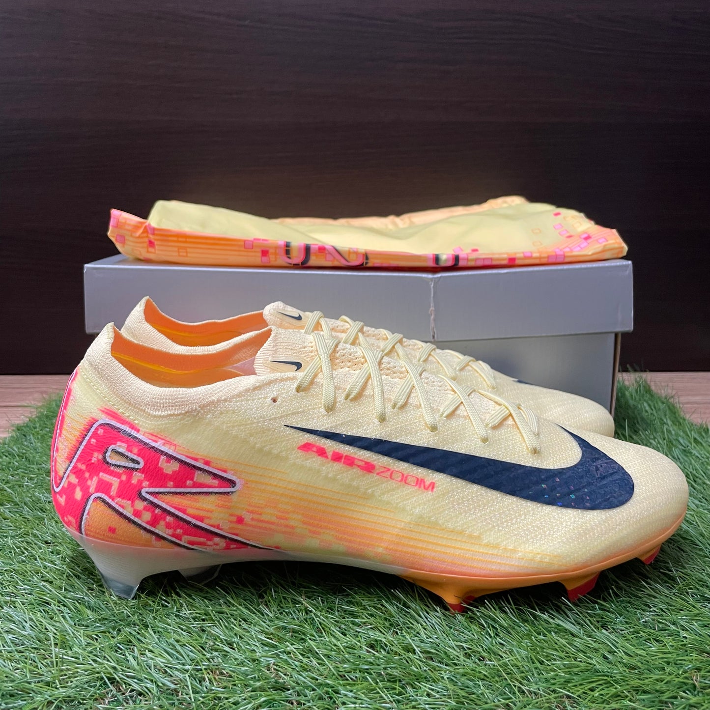 ZM VAPOR 16 ELITE KM FG FQ8683 800 ズームヴェイパー16エリート