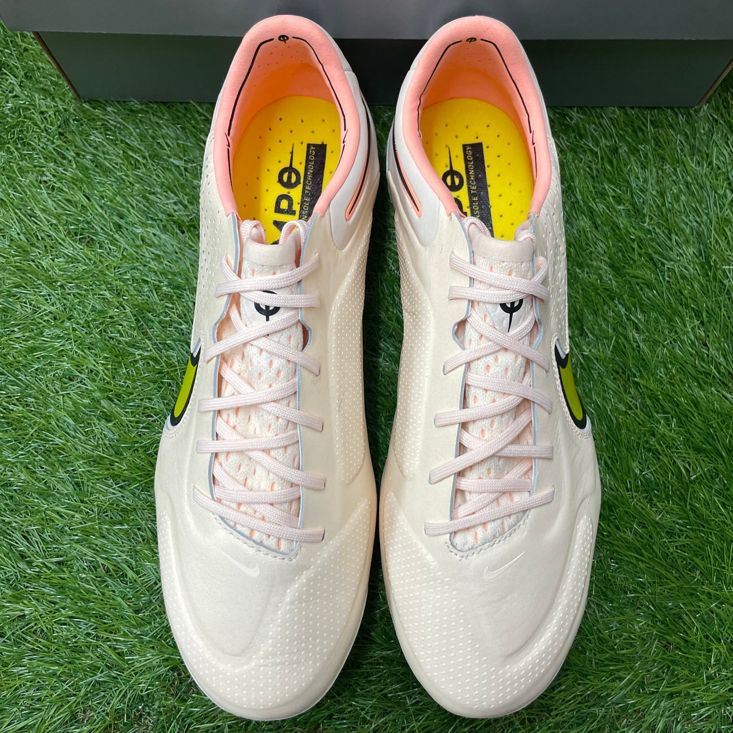 ティエンポレジェンド 9 エリート FG CZ8482 800 Tiempo legend Elite FG