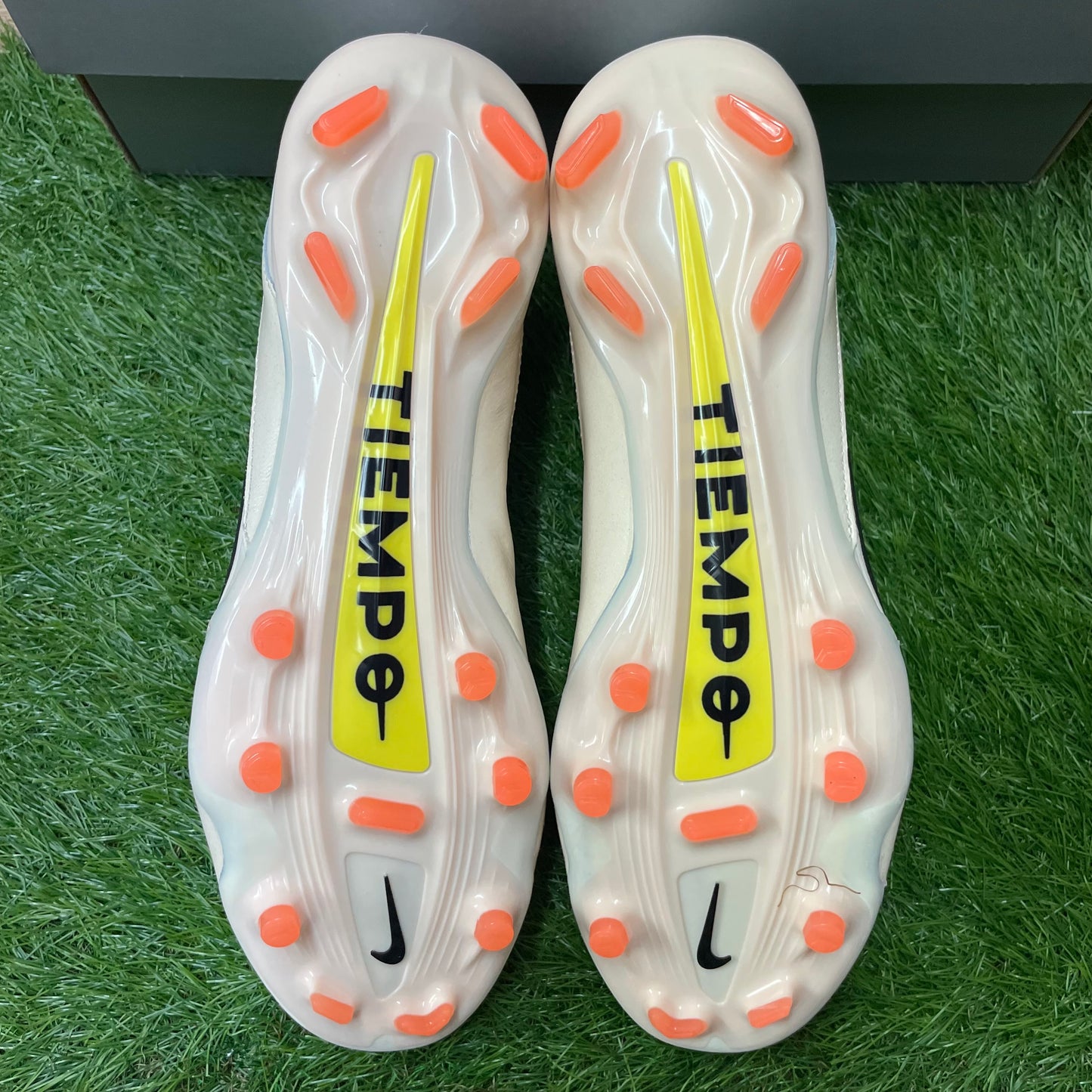 ティエンポレジェンド 9 エリート FG CZ8482 800 Tiempo legend Elite FG