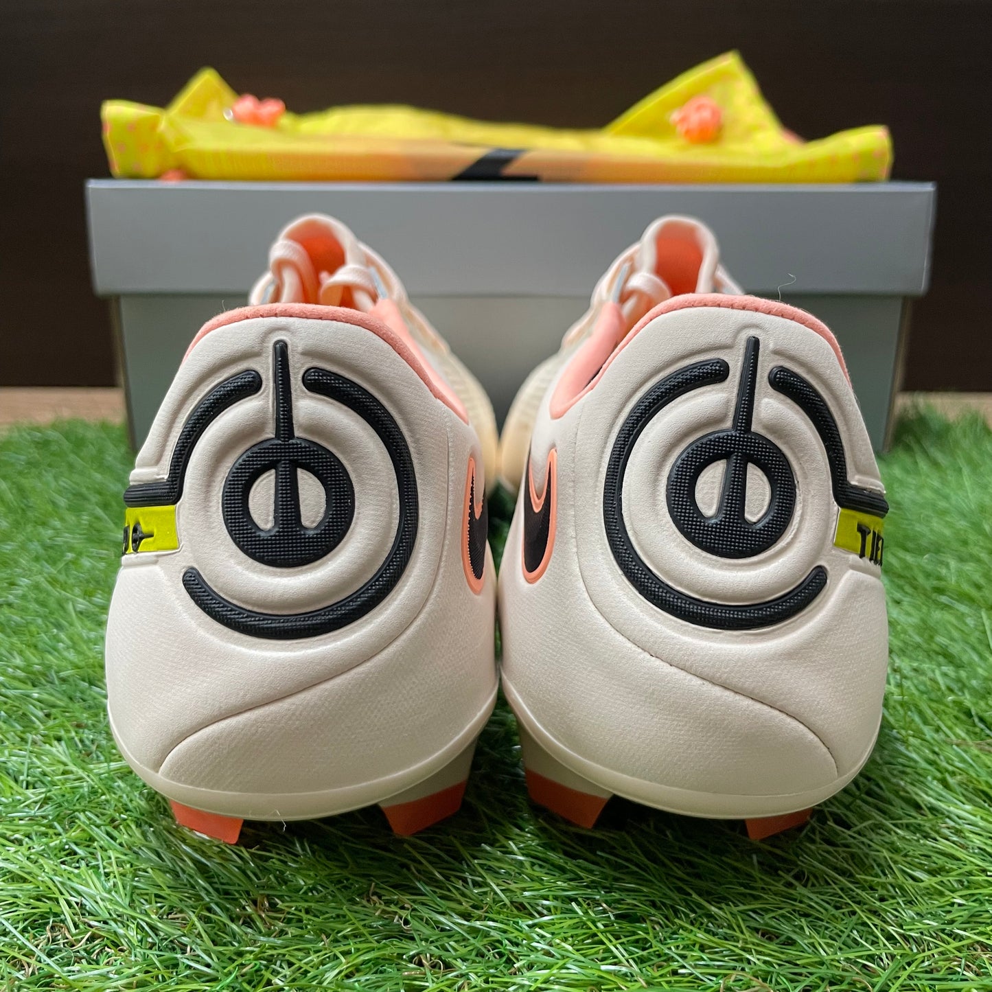 ティエンポレジェンド 9 エリート FG CZ8482 800 Tiempo legend Elite FG