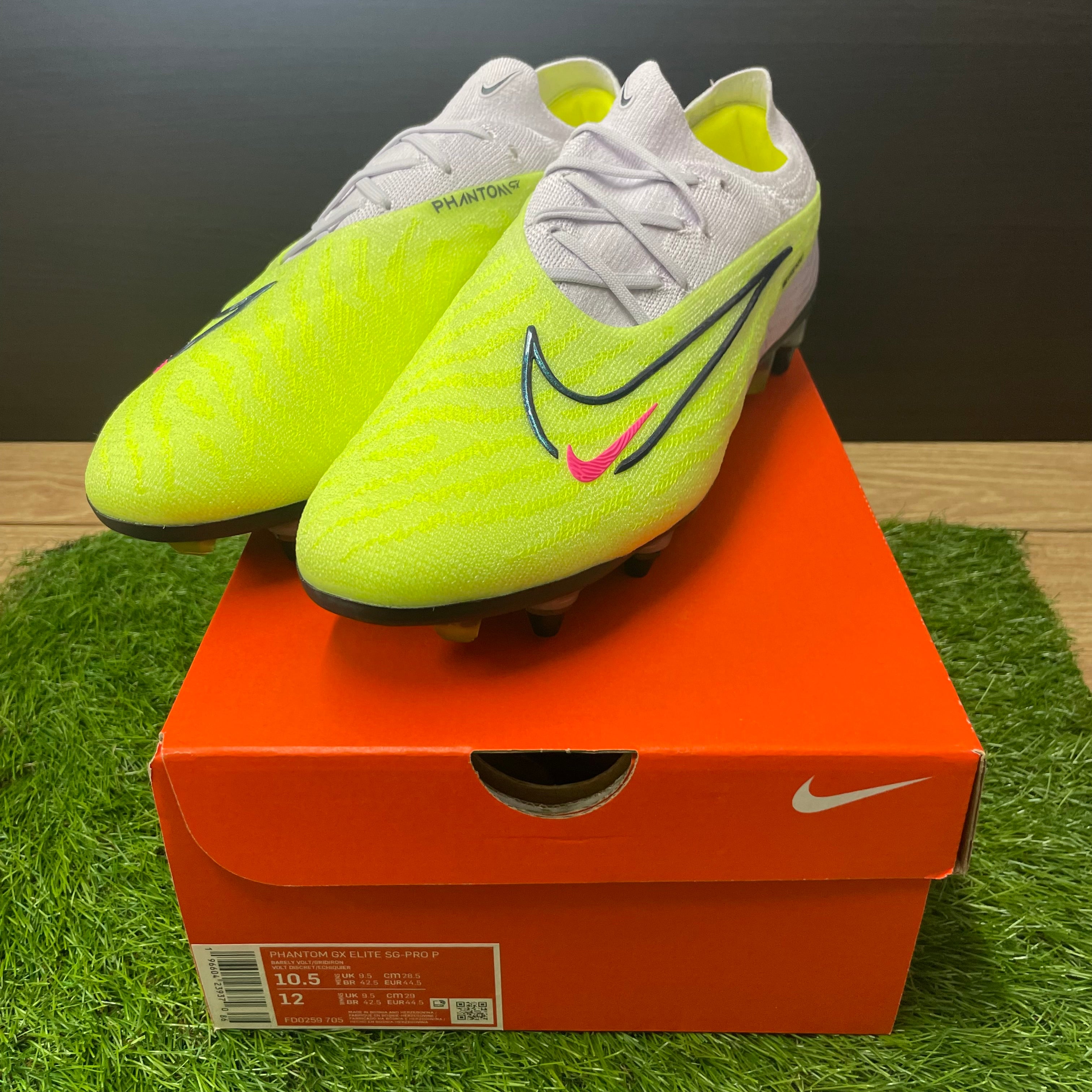ファントムGX ELITE SG-PRO P FD0259 705 – 俺の足 サッカー用品