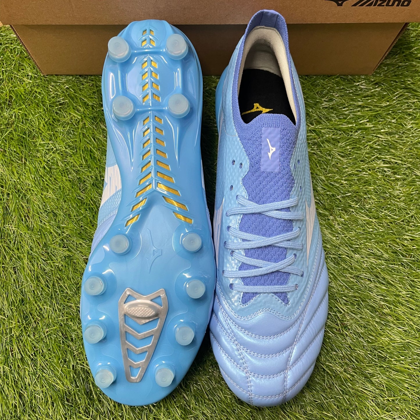 日本未発売 モレリアネオ4 β Elite P1GA264225 morelia neo 4