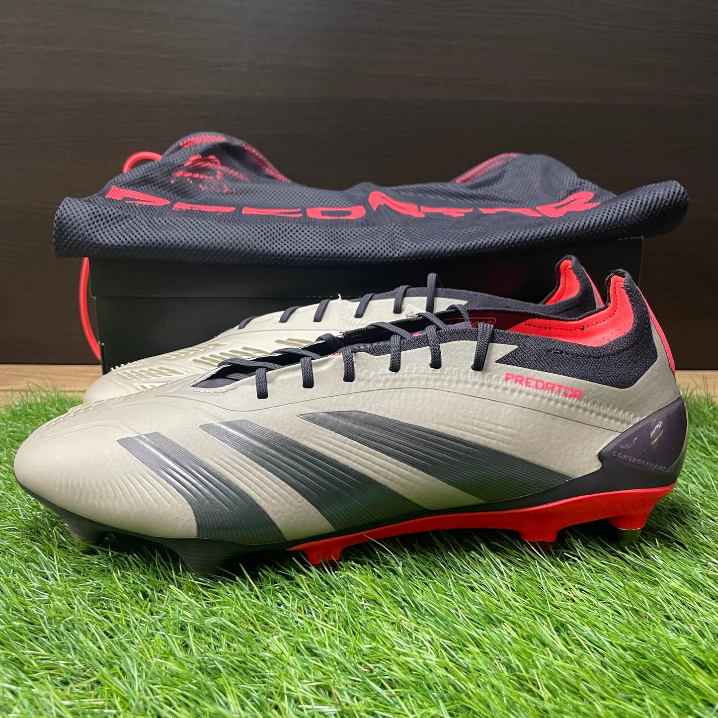 Predator Elite SG プレデター lD0913