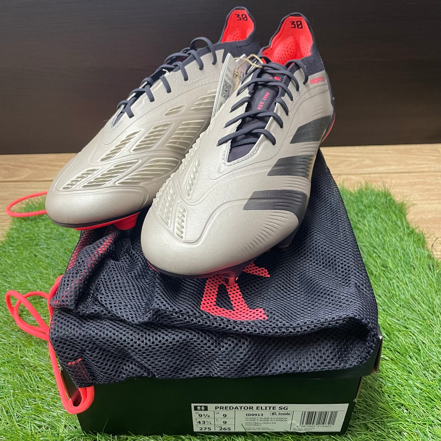 Predator Elite SG プレデター lD0913