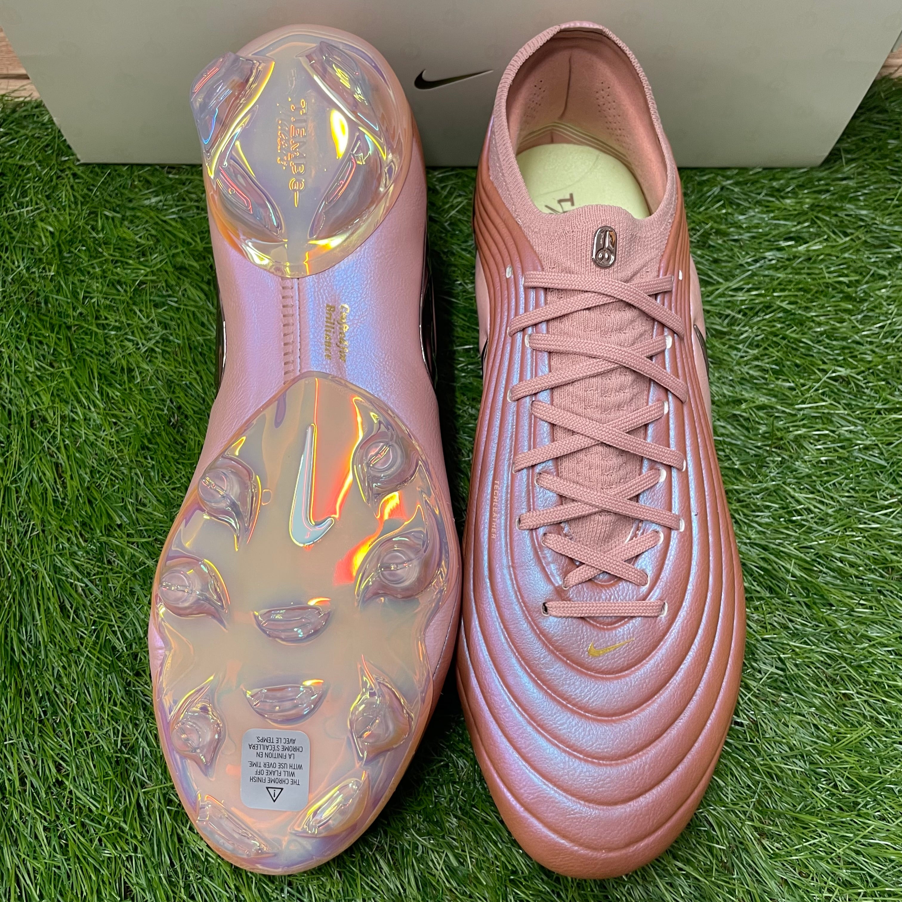 サッカースパイク – 俺の足 サッカー用品セレクトショップ