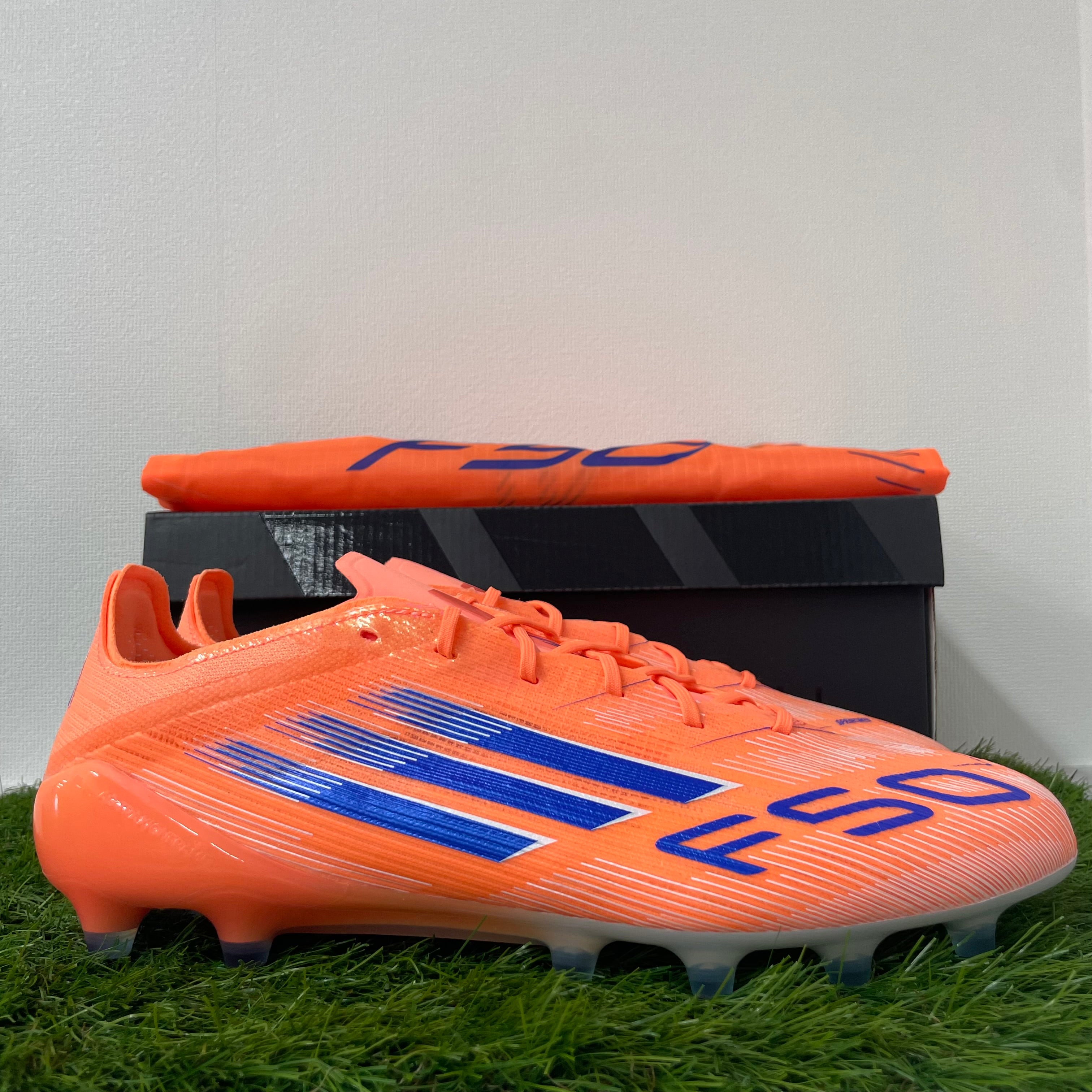 F50 ELITE AG JH7637 – 俺の足 サッカー用品セレクトショップ