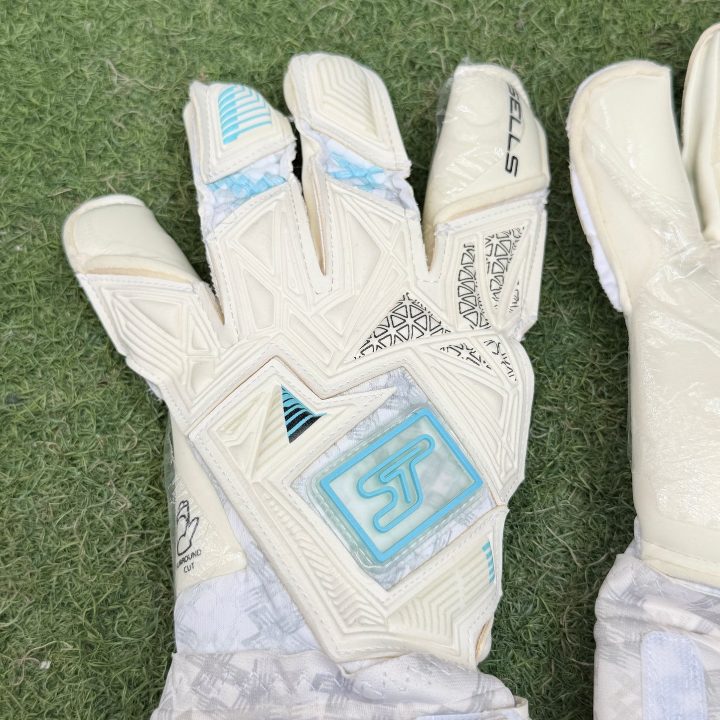 セルス リヴォルべ アクア ピュア　Sells REVILVE Aqua Pure