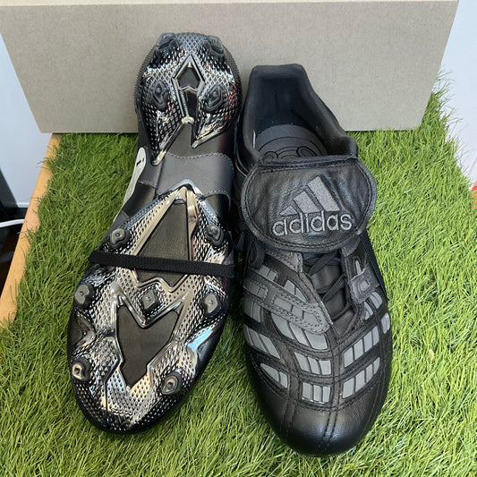 Predator ACCELERATOR FG Reissue FZ5428