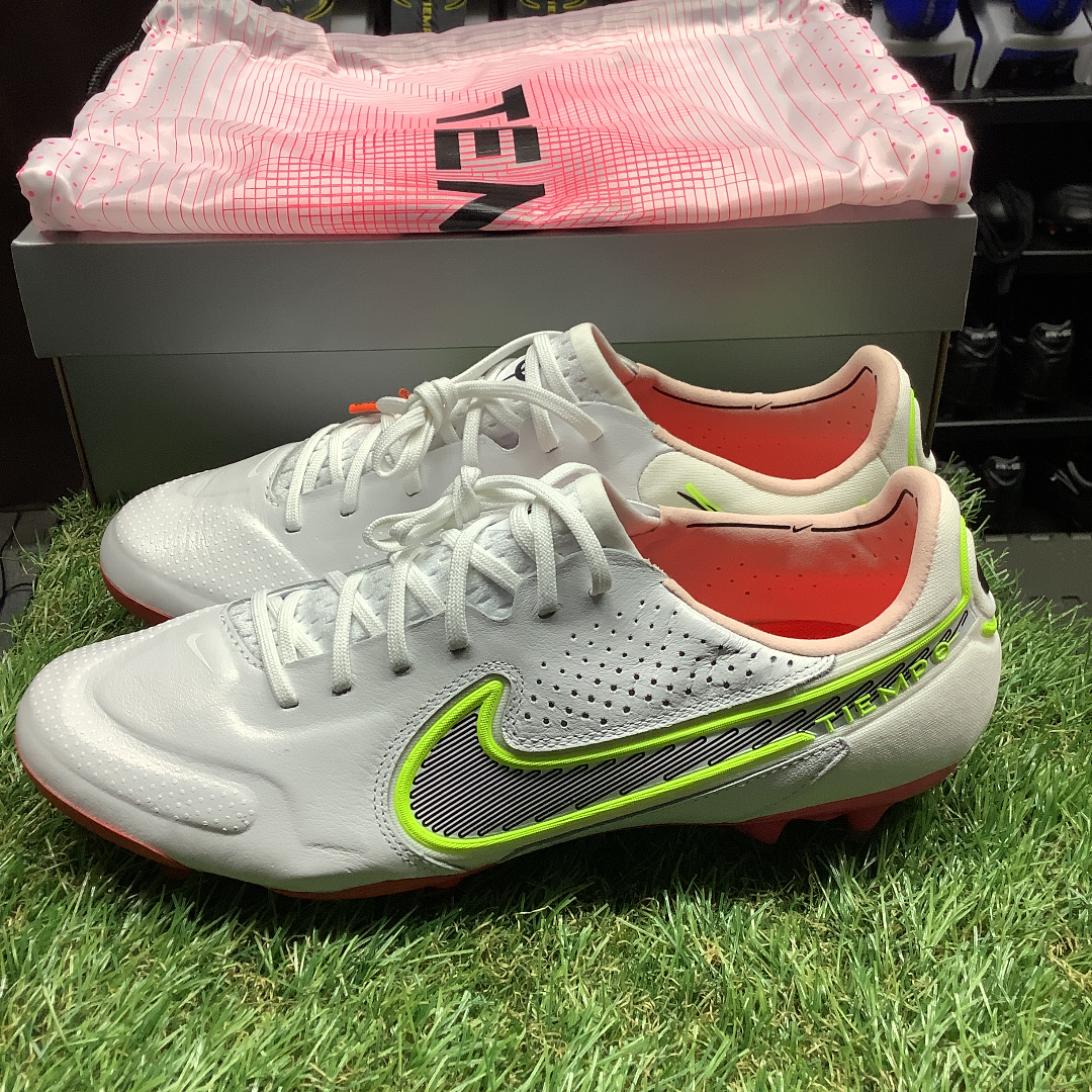 Tiempo Legend 9 FG ACC CZ8482 121